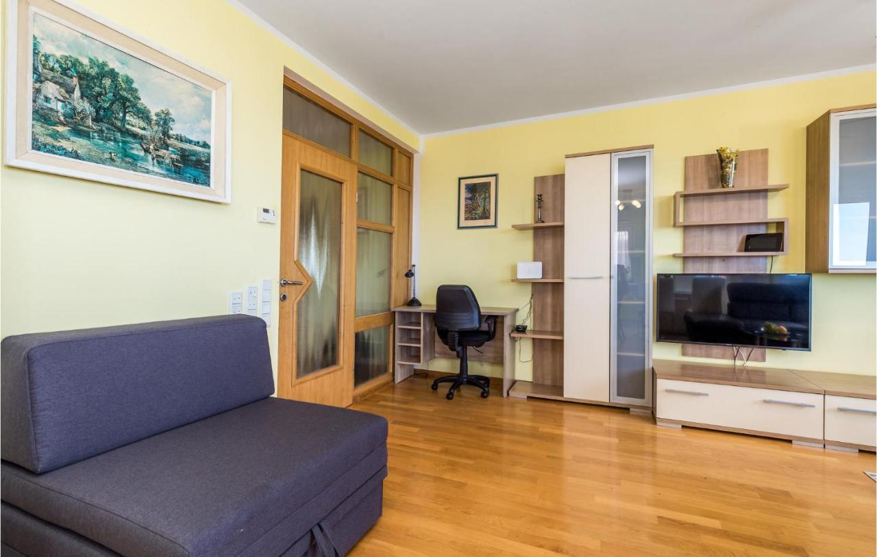 Stunning Apartment In Volosko With House Sea View Exterior foto