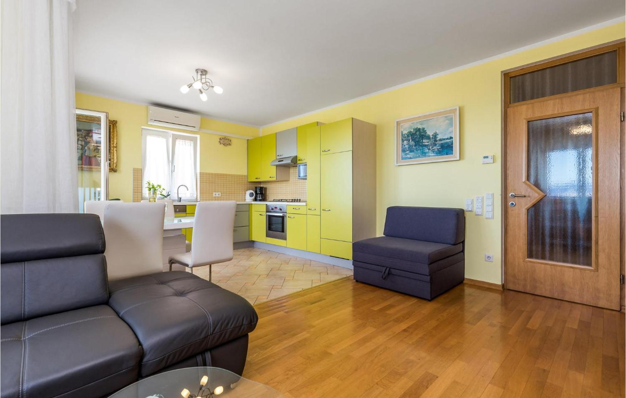 Stunning Apartment In Volosko With House Sea View Exterior foto